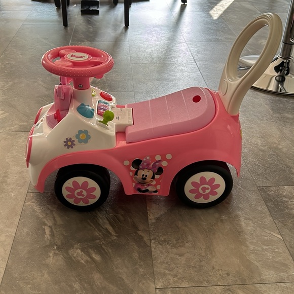 Disney toddler car with multi functions. - Picture 3 of 5